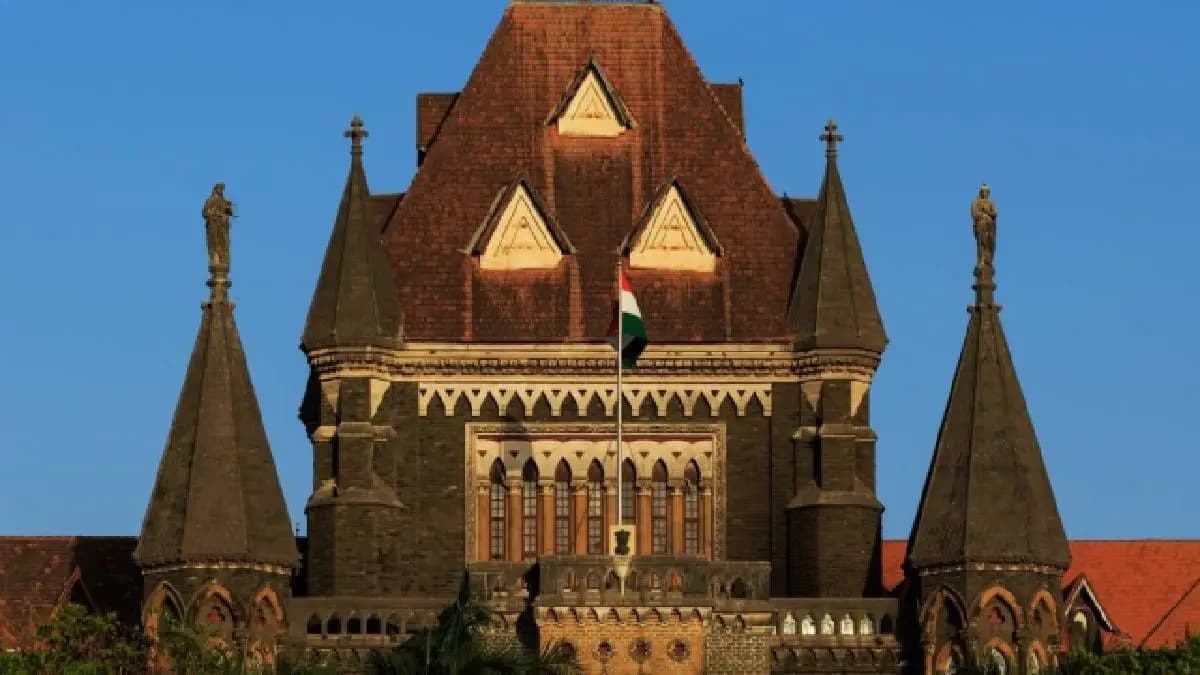 Court warns striking doctors:नागरिकांच्या जिवाशी खेळू नका, संप मागे घ्या