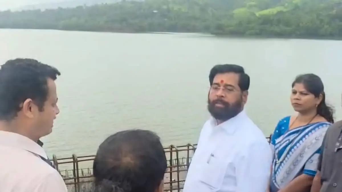 Political Response in Maharashtra:एकनाथ शिंदे यांचा उद्धवसेनेला टोला