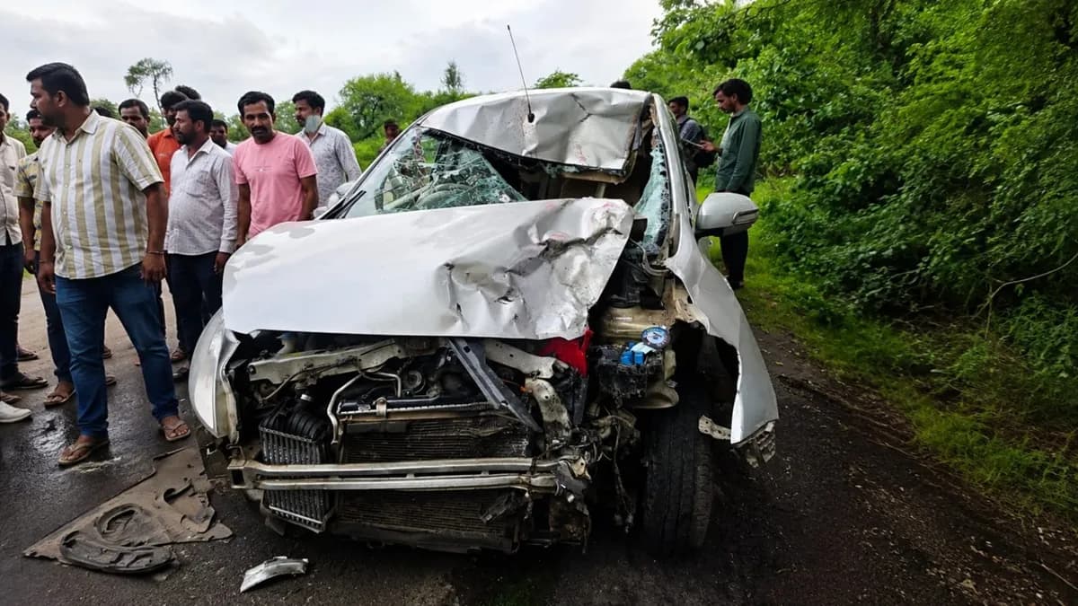 Fatal Accident on Devala-Malegaon Road:देवळा-मालेगाव रस्त्यावर भीषण अपघात; दुचाकीवरील दोघांचा जागीच मृत्यू