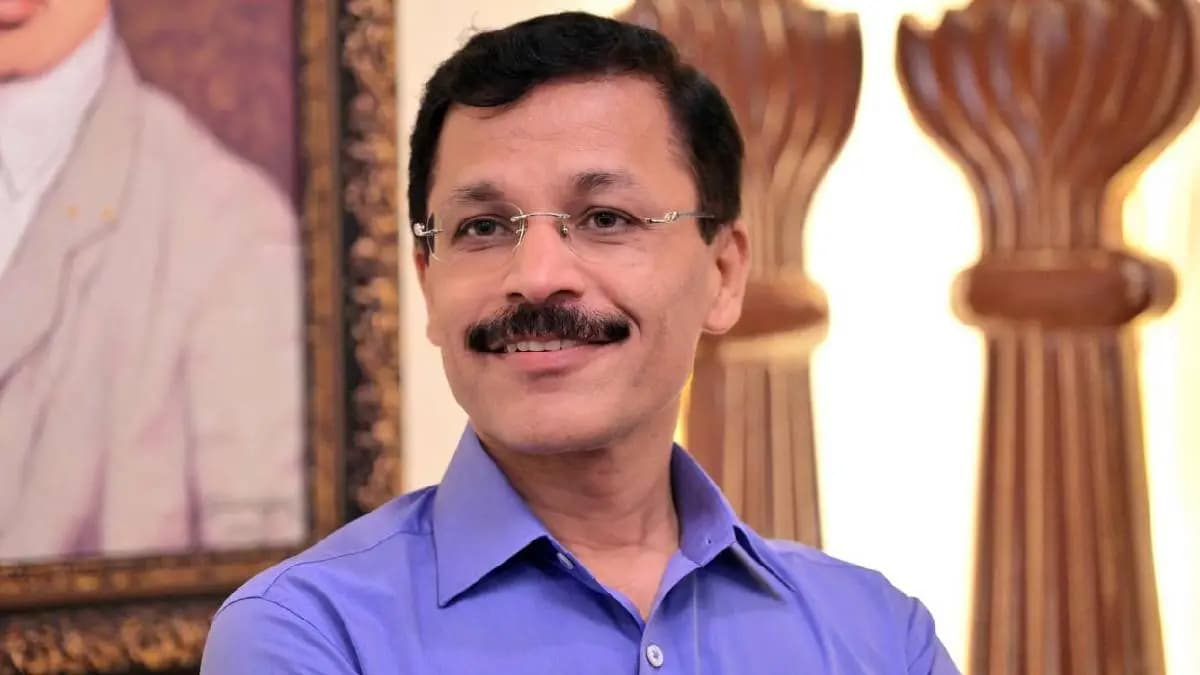 Tukaram Mundhe shares a funny incident: 'साहेब, मी ड्रिंक करतोय पण टेस्ट बरोबर नाही'