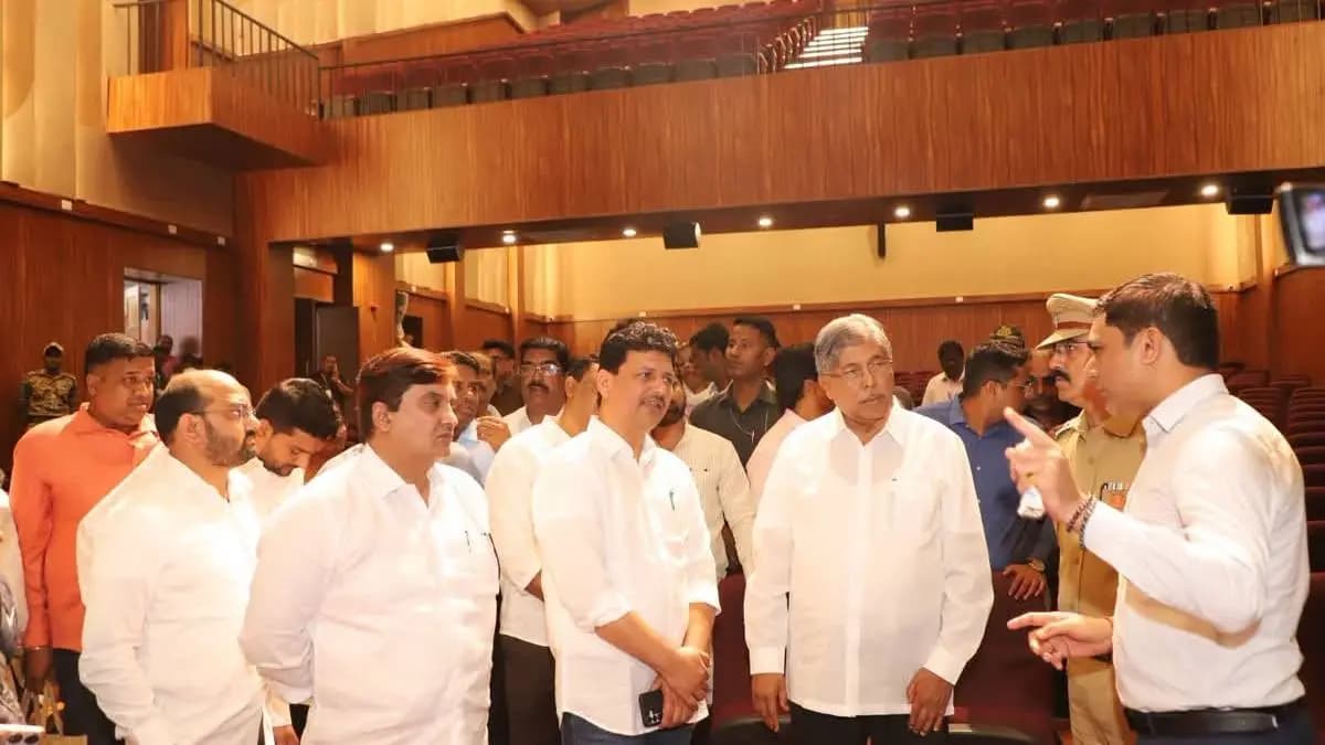 Inauguration of Keshavrao Bhosale Theatre: केशवराव भोसले नाट्यगृहाचे लोकार्पण; महायुतीतील श्रेयाची लढाई!