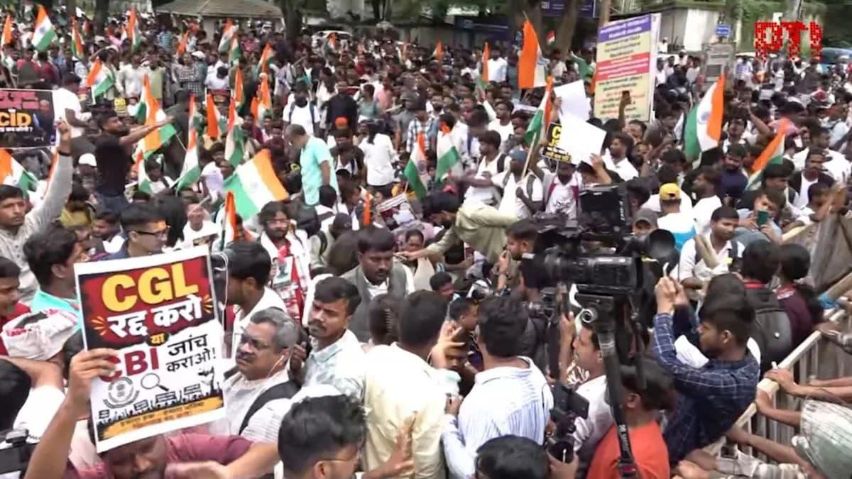 Protests in Jharkhand: झारखंडमध्ये पेपरफुटी विरोधातील आंदोलन तीव्र; विद्यार्थ्यांचा विधानसभेवर मोर्चा