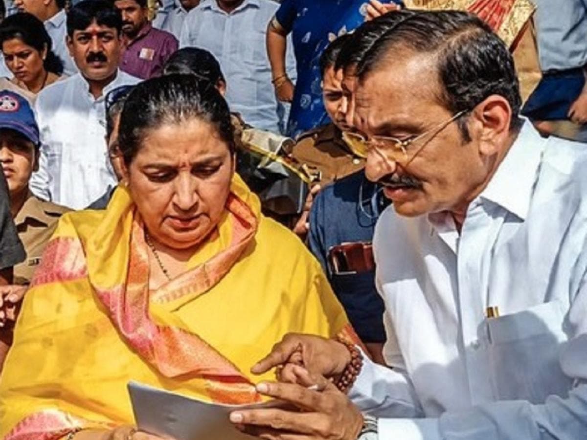 Political Discussions in Karad: कराडात सुनेत्रा पवार, उदयसिंह पाटील-उंडाळकर यांच्यात चर्चा !